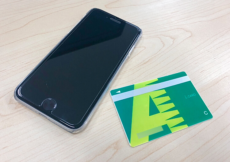 レイクALSAローンカードとスマートフォン